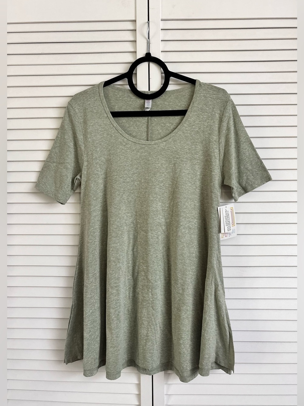 LuLaRoe Women’s Heather Sage Green Short Sleeve Perfect Swing Tee, Size: XS, NWT